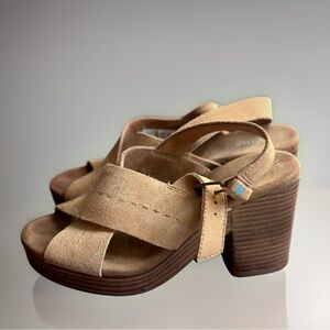 Suede Toms chunky sandals